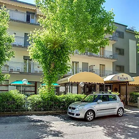 Esedra Hotel 2*