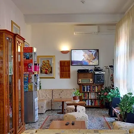 Esedra Hotel 2*