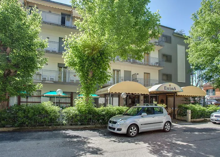 Esedra فندق