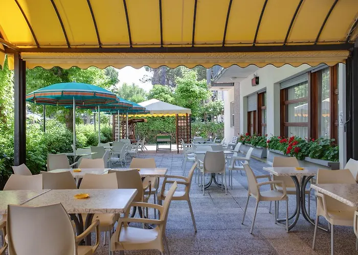 Hotell Esedra Milano Marittima